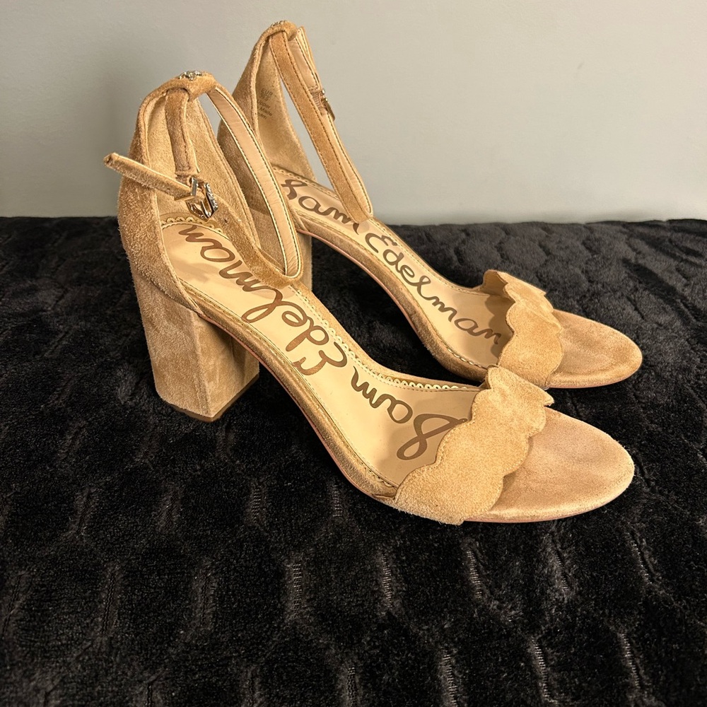 Sam Edelman Odila Tan Suede Scalloped Tan Heels Size 9.5